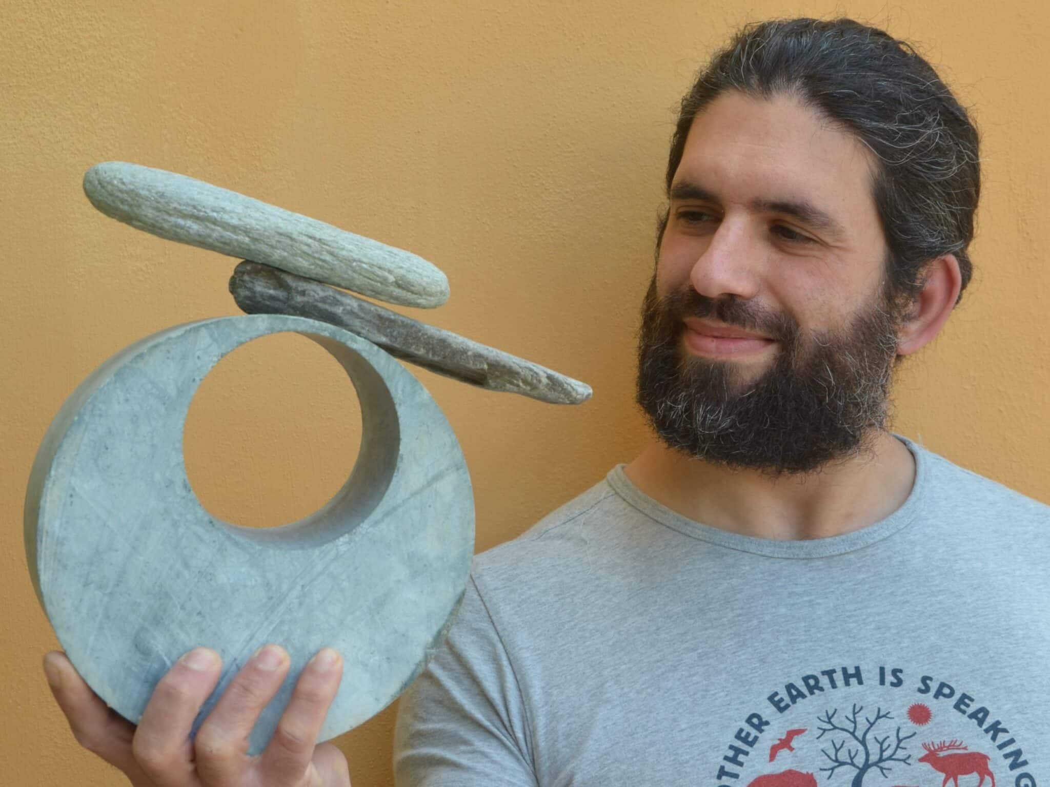 stone balancing Marco Avenante